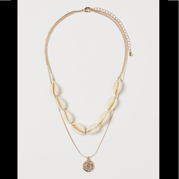 H&M Jewelry - Shell Necklace